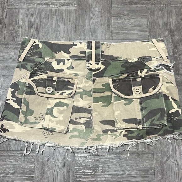 Vintage American eagle mini skirt - Picture 2 of 3